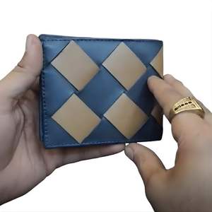 Portefeuille en cuir pour homme de qualité supérieure, bleu marine et beige, design élégant et fin, à deux tons, avec plusieurs emplacements pour cartes et poche à monnaie - Product Image 1