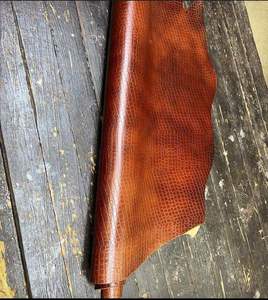 Peaux de cuir véritable embossées sur mesure pour sacs, disponibles en couleurs et tailles personnalisées pour la revente - Product Image 3