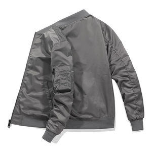 Veste légère en satin avec poignets côtelés, veste d'extérieur avec logo personnalisé et marque privée, blousons bombardier décontractés de base pour hommes - Product Image 2