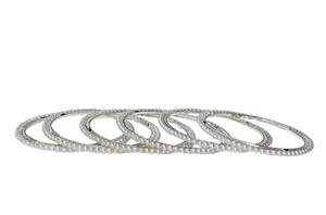 Conjunto de brazalete de joyería de mujer de nuevo diseño de plata de alta calidad de primera calidad conjunto de boda Churi precio a granel para la exportación - Product Image 2
