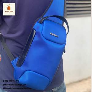 Poliéster impermeable 33X18X8 CM Tamaño personalizado y logotipo gris azul Color Riñonera básica Hecho en Vietnam - Product Image 3