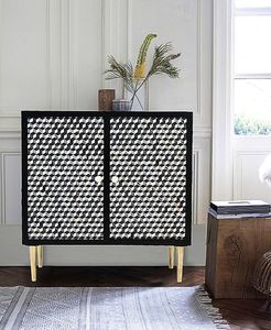 เฟอร์นิเจอร์งานฝีมือแบบฝังกระดูกสำหรับตกแต่งโต๊ะข้างเตียงลายดอกไม้แบบดั้งเดิมจากอินเดีย - Product Image 1