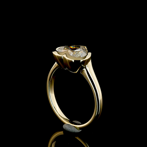 Anillo de Compromiso Solitario con Diamante Cultivado en Laboratorio de 2.51 Quilates, Corte Corazón, Oro Amarillo de 14K, Anillo Romántico - Product Image 2