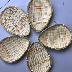 Plateau de panier en rotin vietnamien fabriqué à la main pour l'affichage de fruits et de collations - Product Image 5