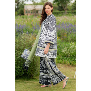เสื้อพิมพ์ลาย JAZMIN-3PC Khaddar พร้อมผ้าคลุมไหล่และกางเกงขายาว แขนสามส่วน-BIC-2626 - Product Image 4