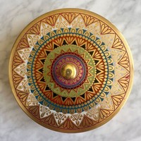 Petite boîte à cadeaux en laiton, boîte à condiments et épices, design mandala fait main, durable, écologique, couvercle en métal peint de motifs floraux, étanche