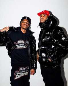 เสื้อแจ็คเก็ตพัฟเฟอร์ผู้หญิงสีพื้นคุณภาพสูง ปี 2025 สำหรับฤดูหนาว พร้อมผ้าซาตินถักลายปัก แขนยาว - Product Image 6