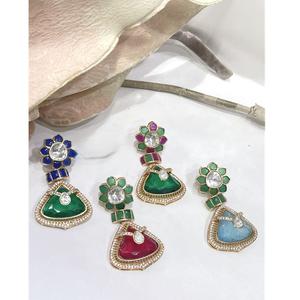 ต่างหูฟิวชั่นที่น่ารักพร้อมหินมองหาสำหรับผู้หญิงและเด็กผู้หญิงสำหรับตอนเย็นเหมาะสำหรับงานปาร์ตี้และคอลเลกชันแฟชั่นแบบดั้งเดิม - Product Image 1