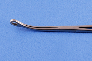 Pinzas de Mandíbula Lisa Foerster-Ballenger Más Vendidas, Pinzas de Acero Inoxidable Alemán para Aplicación de Apósitos y Sujeción de Esponjas - Product Image 4