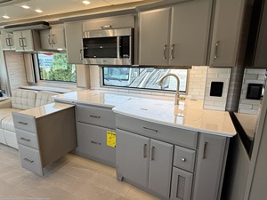 ผู้จัดจำหน่ายรถบ้านมอเตอร์โฮมรุ่นใหม่ปี 2026 New mar Es sex 4551 Class A - Product Image 5