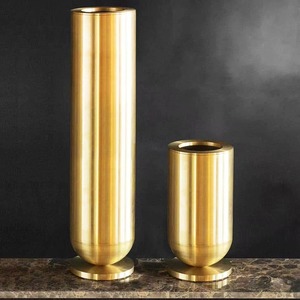 Elegante Recipiente Metálico para Flores, Ideal para Mejoras Interiores Minimalistas y como Centro de Atención Decorativo - Product Image 6