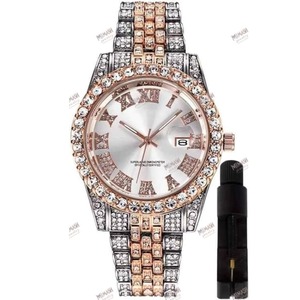 Reloj Iced Out de lujo con esfera azul, números romanos y bisel de diamantes CZ, reloj de pulsera ostentoso unisex de tono plateado para un estilo atrevido - Product Image 4