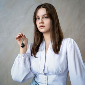 Llavero pulido shungite caído 1,2 pulgadas (30mm) - Product Image 3