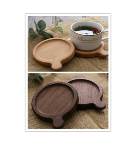 Dessous de verre rustiques en bois présentant des formes antiques et des motifs artisanaux haut de gamme - Product Image 6