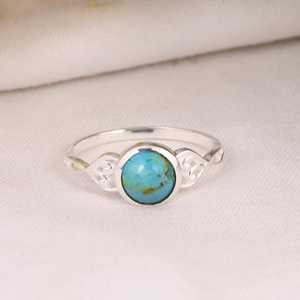 Bague de mariage en argent sterling avec turquoise Kingman, sertie dans un cadre, bijoux délicats de style bohème de luxe - Product Image 5