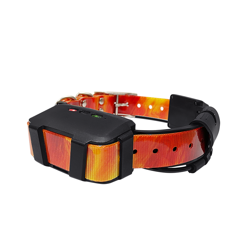 Smart GPS Collar with Training Function Without SIM Radio Data