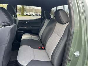 Camioneta Toyota Tacoma TRD Off Road 2021 Usada en Excelentes Condiciones - Product Image 3