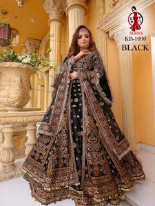 Designer Bridal Lehenga Choli avec une belle broderie pour les fêtes par l'exportateur en gros Fabzone - Product Image 6