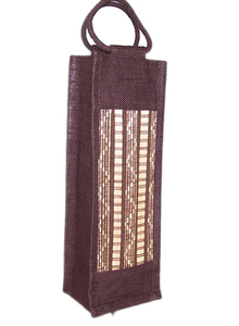 Sac fourre-tout en jute Lowell Craft vintage bohème pour bouteille de vin, réutilisable, avec poignée en canne et motif géométrique, de Delhi - Product Image 3