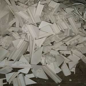 Chatarra de tubería de PVC usada adecuada para moldeo por extrusión y reutilización en diversas aplicaciones - Product Image 5