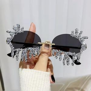 Lentes de cristal de colores hermosos que ofrecen una claridad superior, haciendo que todo se vea más nítido y vibrante, gafas fantásticas. - Product Image 1