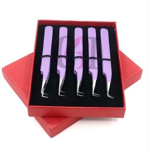 แหนบต่อขนตาปลายเงินเคลือบผงสีม่วงอ่อนคุณภาพสูง 90 องศา พร้อมด้ามจับเพชร ทำจากสแตนเลสสตีล อุปกรณ์เสริมความงาม - Product Image 1