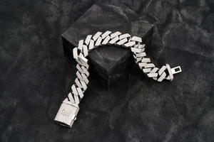 Nuevo diseño, pulsera de cadena de eslabones cubanos de oro de 14 quilates, Iced Lab Grown Two Row VVS Moissanite Cross Pattern Diamond para regalos directamente - Product Image 4