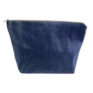 Borsa da Toilette Personalizzata in Denim, Beauty Case in Cotone - Product Image 1