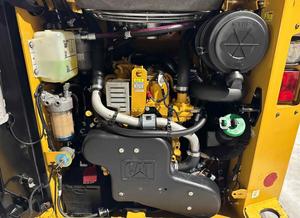 Chargeuse compacte sur chenilles Caterpillar 259d 2023 - Product Image 6