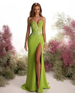 Lujosa abaya bordada hecha a mano con abalorios intrincados y tela de gasa fluida para ocasiones de fiesta elegantes - Product Image 2