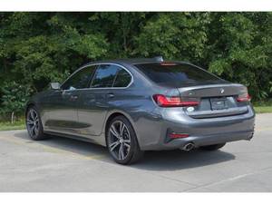 รถยนต์ BMW ซีรีส์ 3 รุ่น 330i xDrive AWD 330i xDrive 4 ประตู ซีดาน มือสอง สภาพดี ขาย - Product Image 4