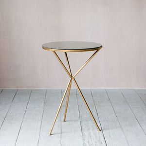 Meubles artisanaux pour la maison décoration de la maison table d'appoint en métal nouveau design table décorative en métal fabricant de gros exportateur - Product Image 1