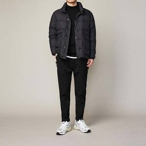 Nouveauté Veste matelassée de haute qualité pour l'hiver, chaude, à la mode, de couleur unie, à col montant pour hommes, pour l'extérieur, avec logo personnalisé - Product Image 3