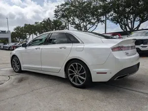 Lincoln MKZ 2020 en parfait état - Product Image 3