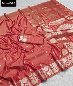 Sari Indio Tradicional con Bordado Zari y Piezas de Blusa para Novias, el Más Hermoso para Mujeres - Product Image 1