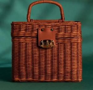 Sac de pique-nique vintage en rotin tressé à la main, sac à main en osier vintage avec poignée, sac en paille bohème pour l'été - Product Image 3