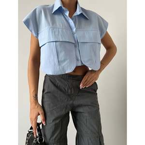 Camisa Casual Azul con Detalle de Bolsillo para Mujer Mybeefashion, 95% Mezcla de Algodón, Corte Regular, Disponible en Tallas S, M, L, XL - Product Image 2
