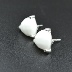 Pendientes colgantes chapados en rodio de joyería de plata de ley 925 de cuarzo de ágata blanca de alta calidad por proveedor a precio mayorista - Product Image 2