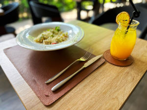 Mantel Individual de Cuero Impermeable para Decoración de Comedor de Restaurante, Antideslizante, Resistente al Calor, a Prueba de Olores, Resistente y Cómodo - Product Image 4