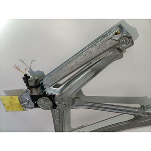 Mecanismo de elevación del parabrisas delantero. SX SMART ForTwo Cabrio (W451) A4517200546 132910 (07>15) - Product Image 4