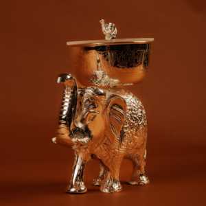 Elefante Decorativo Oriental Hecho a Mano con Baño de Plata Alemana y Diseño Tallado con Cuenco - Product Image 6