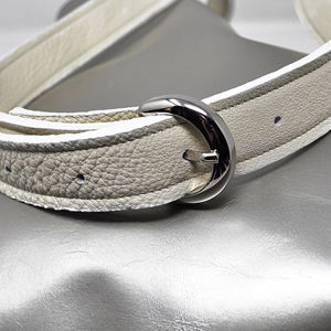 Sac fourre-tout bicolore avec bandoulière réglable, doublure en cuir véritable, sans fermeture éclair - Mode féminine, DERNIÈRE PIÈCE - Product Image 4