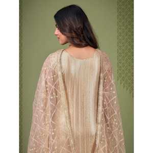 Magnífico Conjunto de Mujer con Lentejuelas Beige Bordadas en Tela de Red para Eventos - Traje Salwar - Product Image 5