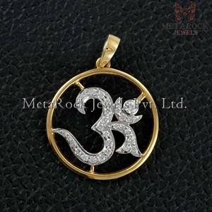 Pendentif Om en or massif 14k, diamant pavé, bijoux unisexe, cadeau pour maman, nouveau Design, bijoux faits à la main - Product Image 3