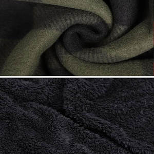 เสื้อฮู้ดดี้ผู้ชายแบบสวมหัว ดีไซน์สั่งทำคุณภาพสูง ผ้าทอเนื้อแน่น ระบายอากาศได้ดี ทรงโอเวอร์ไซส์ สไตล์ลำลองสำหรับฤดูหนาว  พร้อมโลโก้ด้านหน้าของคุณเอง - Product Image 5