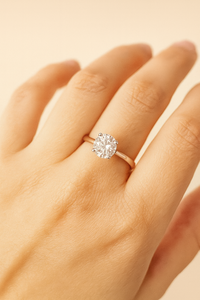 แหวนเงินแท้ 925 ทำมือ ประดับเพชร CZ สำหรับงานหมั้น งานแต่งงาน หรือเป็นแหวนแทนใจ - Product Image 2