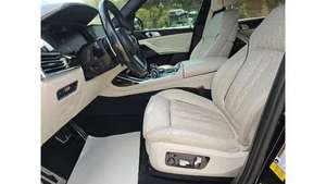 2024 X7 XDrive50i Automatique Gauche Cuir Jantes Alliage R18 Ventes Saisonnières Voitures d'Occasion Premium en Bon État - Product Image 4