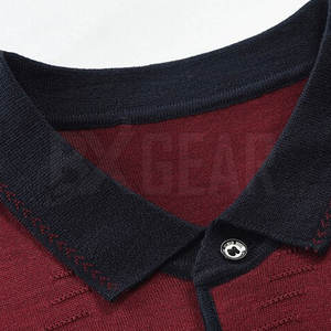 Cómoda camiseta Polo para hombre con cuello simple y estilo de botón Ajuste ligero Ideal para actividades diarias - Product Image 4