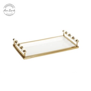 Plateau miroir décoratif en métal de luxe avec design de branche complexe idéal pour l'affichage de la vanité de la pièce maîtresse et la décoration festive - Product Image 2