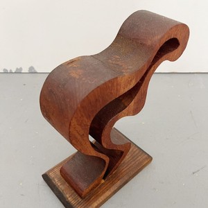 Ornements de maison artistiques sculpture abstraite en bois statues de table modernes statue d'art en bois sculptures artisanales - Product Image 4